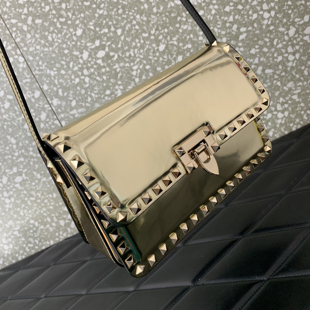 Valentino Garavani Rockstud Big Shoulder Bag in Gold Smooth Leather